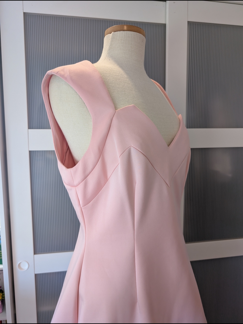 Pink Sleeveless V-Neck Sheath Dress - Picture 5 of 10